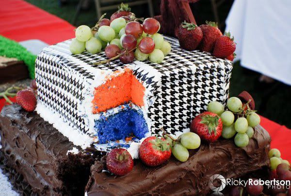 The groom Alabama requested that his cake be houndstooth typical 