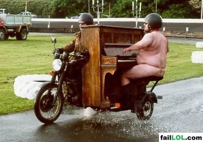 sc_piano2_m.jpg