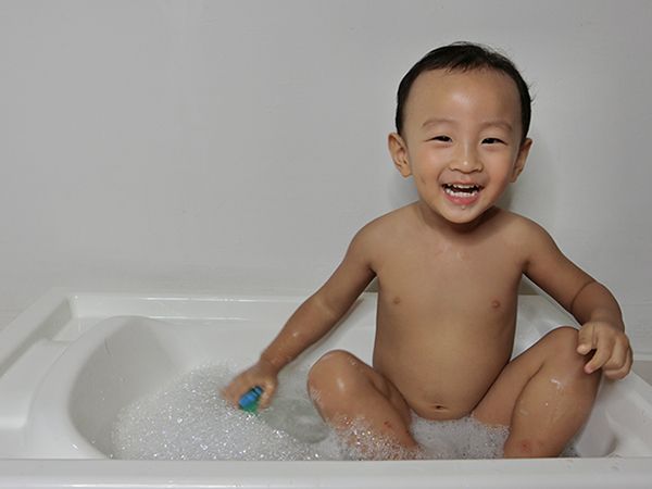 Cetaphil baby ultra moisturising bath photo 2_zpszamusdxg.jpg