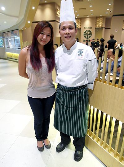 Tim Ho Wan Michelin Star Dim Sum Restaurant in Singapore photo chefmaktimhowan_zps0aa54ddc.jpg